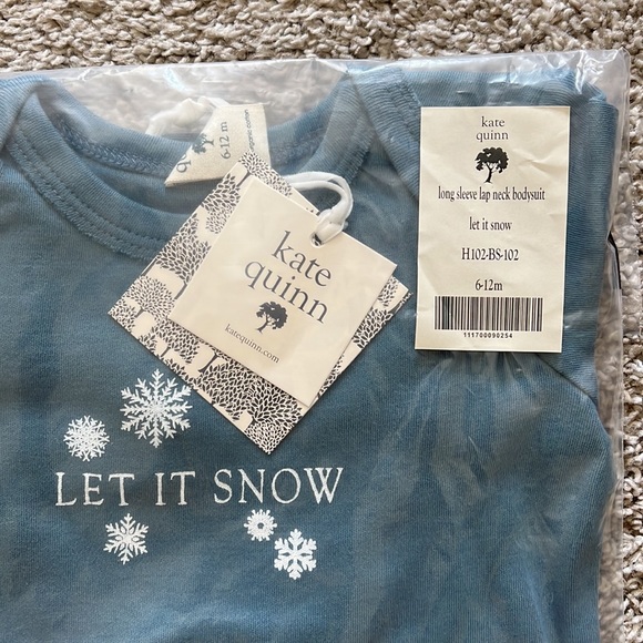 Kate Quinn - Picture 2 of 2